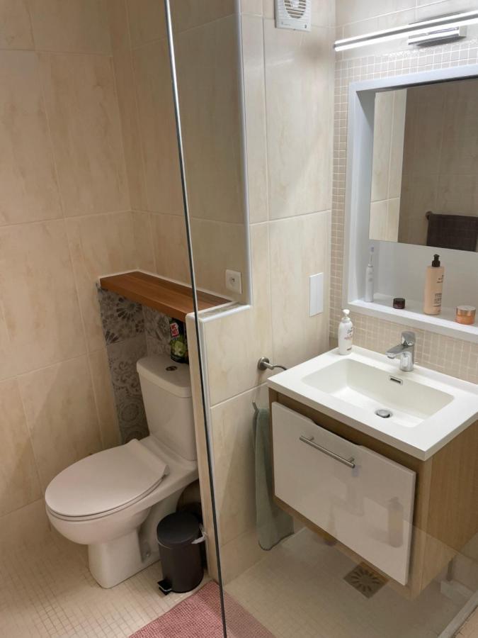 Appartement Les Pieds Dans L'Eau Сен-Мандрие-сюр-Мер Экстерьер фото